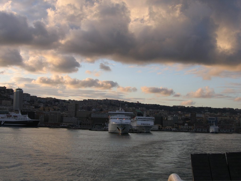 Porto di Napoli - Molo Beverello