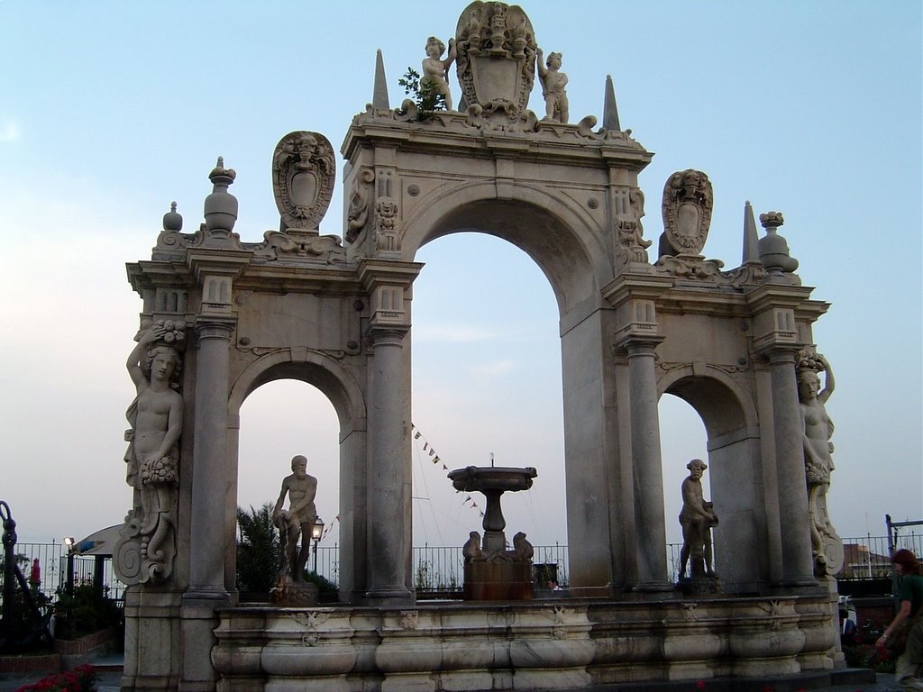 ITALIA Paseo Marítimo Fuente de la Inmaculada o del Gigante, Napoles