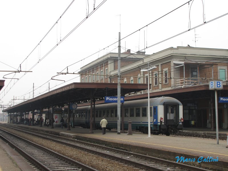 Stazione di Piacenza (lato binari) MC2009