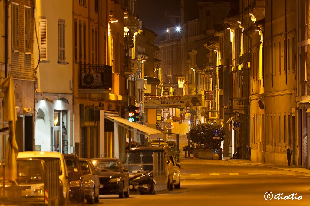 Piacenza by night: un po più di una vasca (tutto il Corso da Barriera Genova)