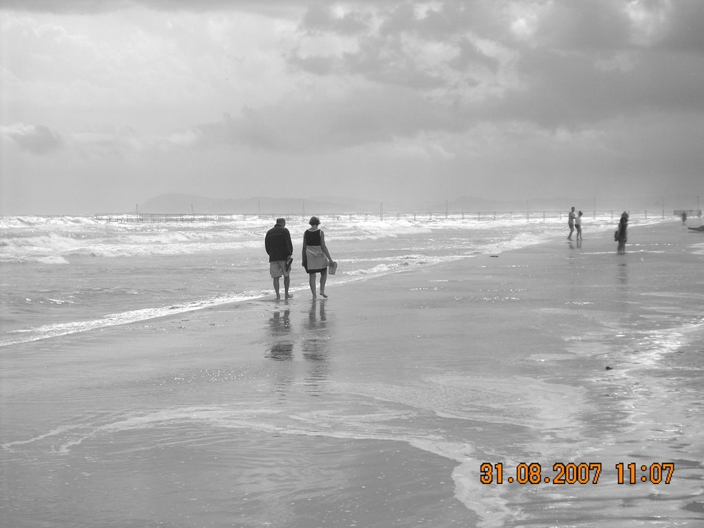 SPIAGGIA IN B.&.N.