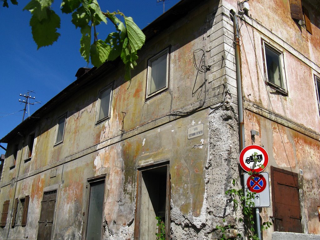 Altes, baufälliges Haus in Tarvisio