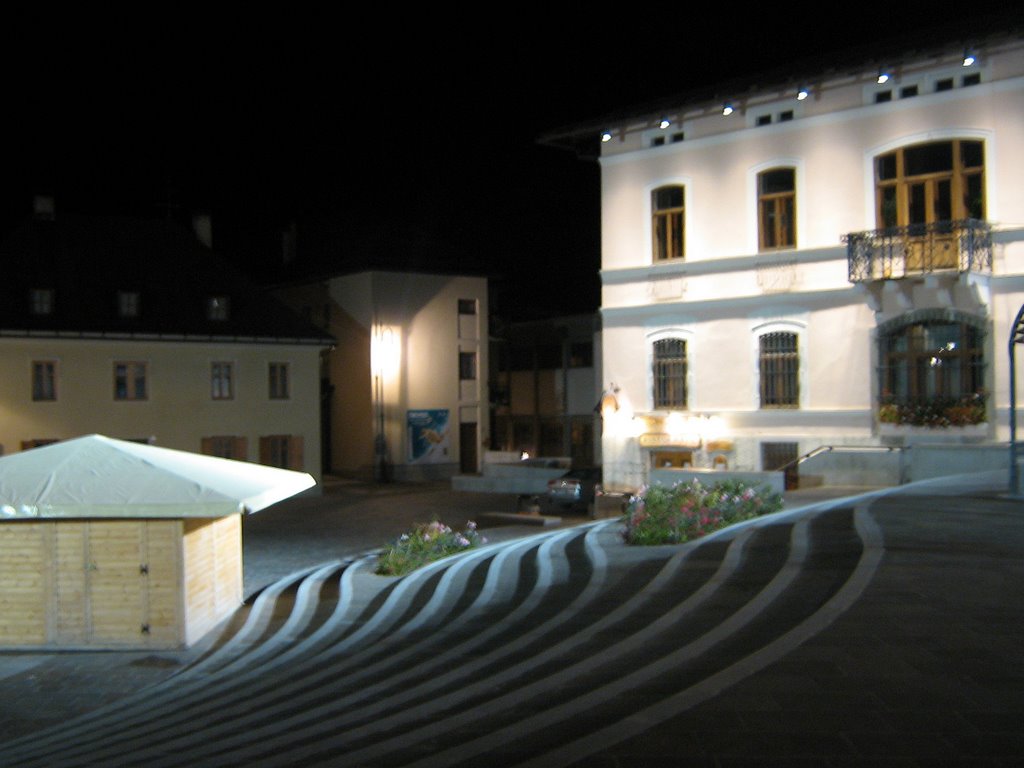 Tarvisio, Piazza Unitá bei Nacht