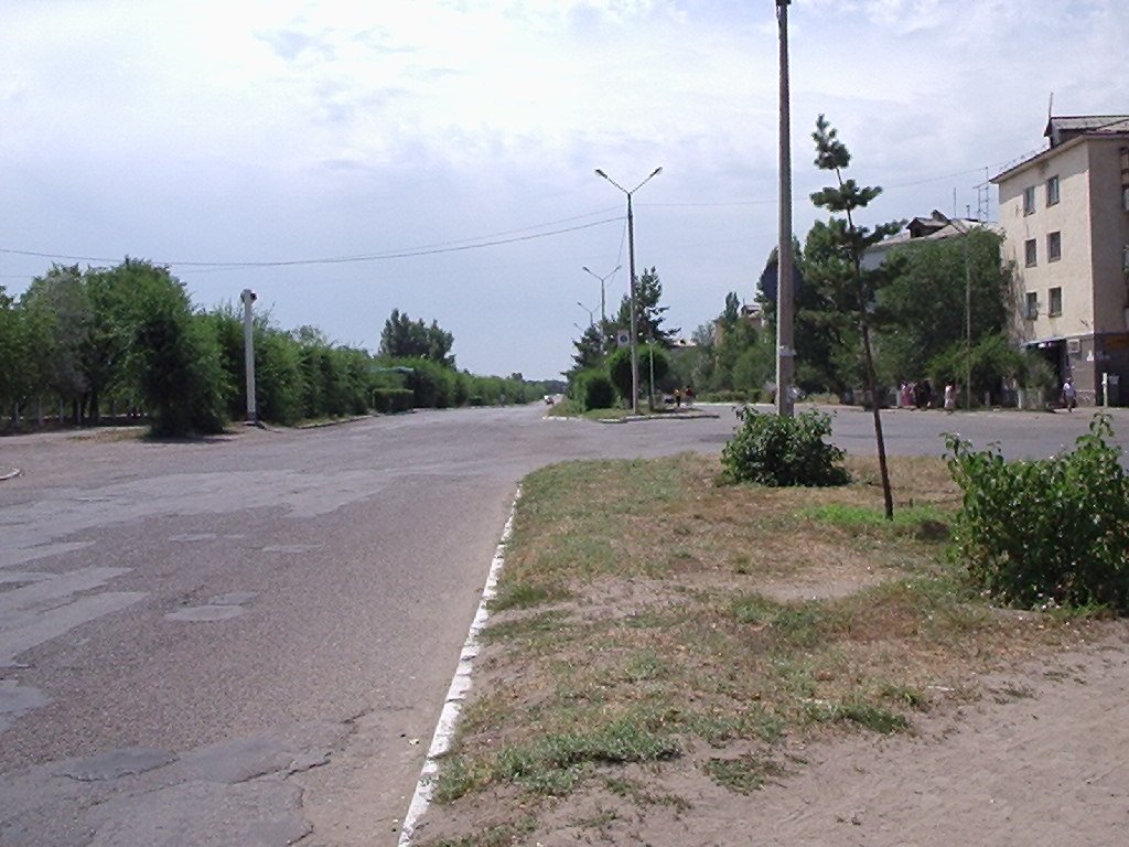 Город