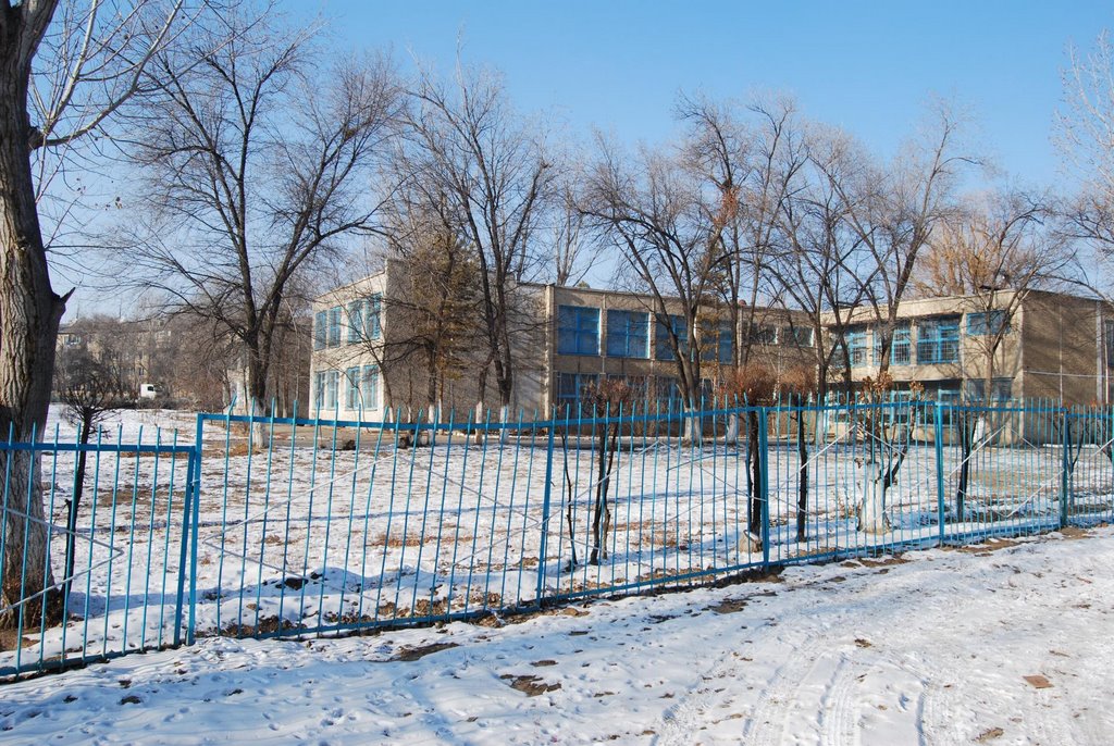 2-ой микрорайон, бывший детский сад "Карлыгаш"