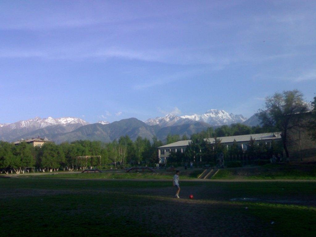 3-я школа, стадион