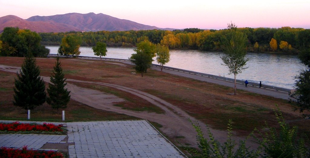 Усть-Каменогорск, набережнная Иртыша