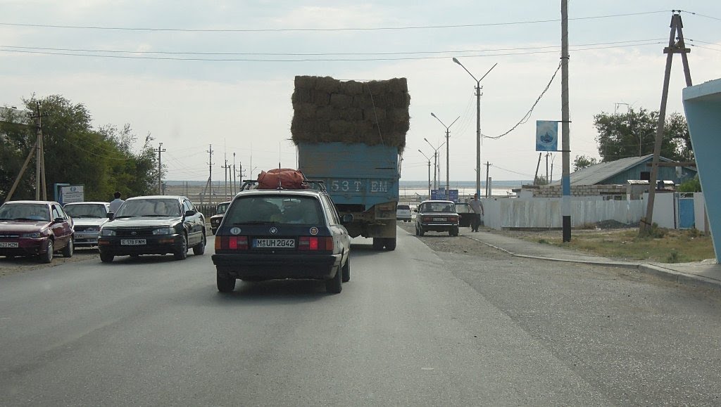 Dossor (Доссор), Hauptstraße