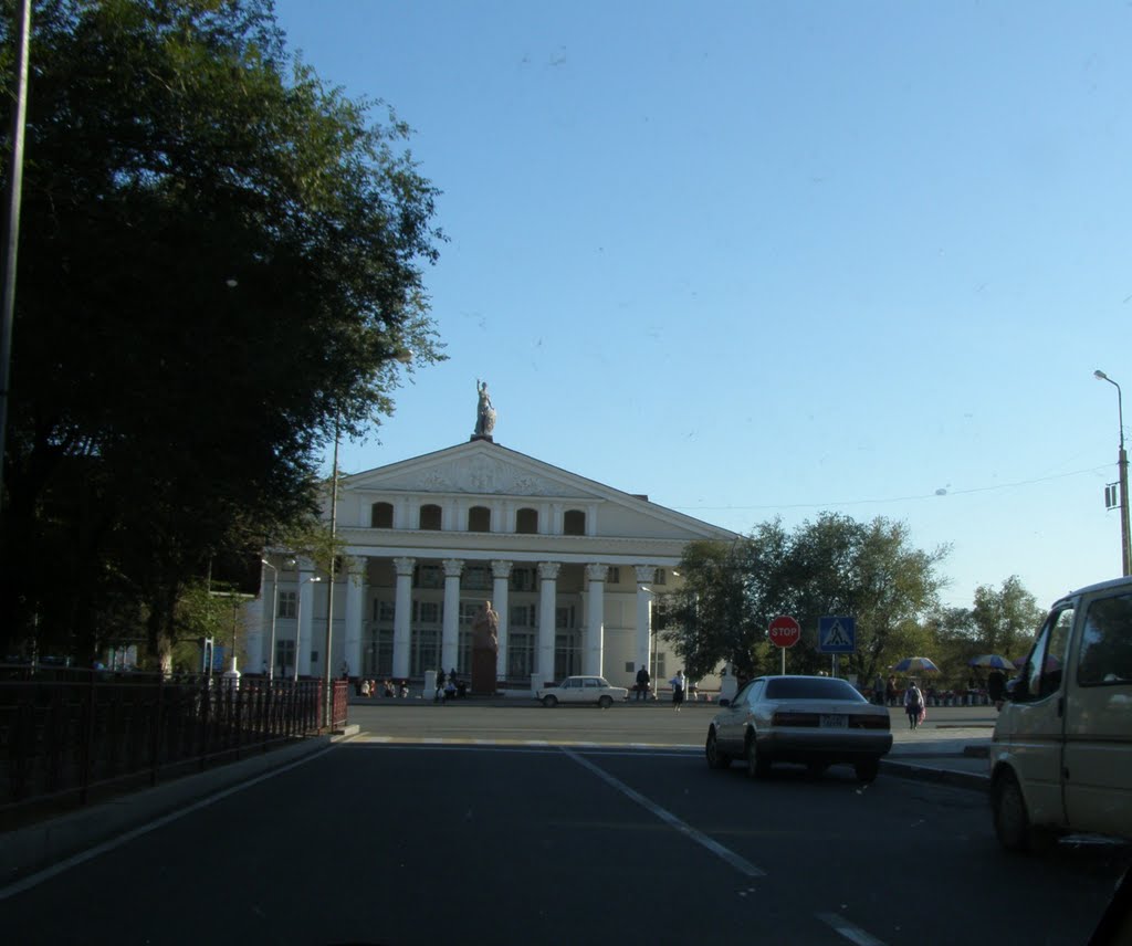 Торжественные колонны/Solemn columns