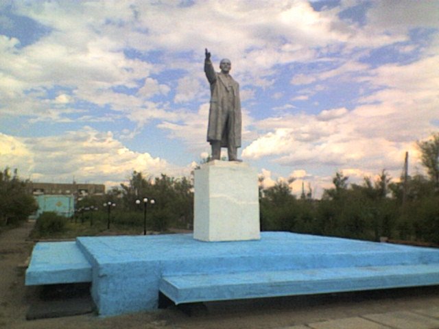 памятник Ленину