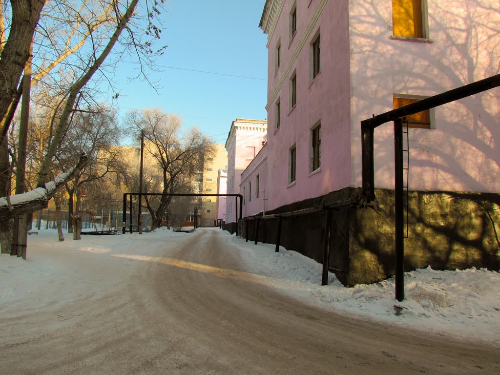 Turn in the yard / Поворот во двор