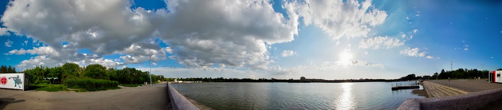 360°  Panorama Panorama of Central Park in Karaganda / Панорама в Центральном парке г. Караганды
