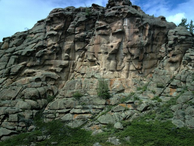 Скала Красный Утес