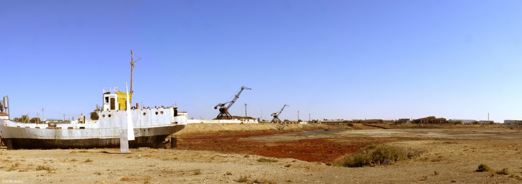 Panorama of the Aral Sea port / Аральск (Арал), панорама порта, 2010