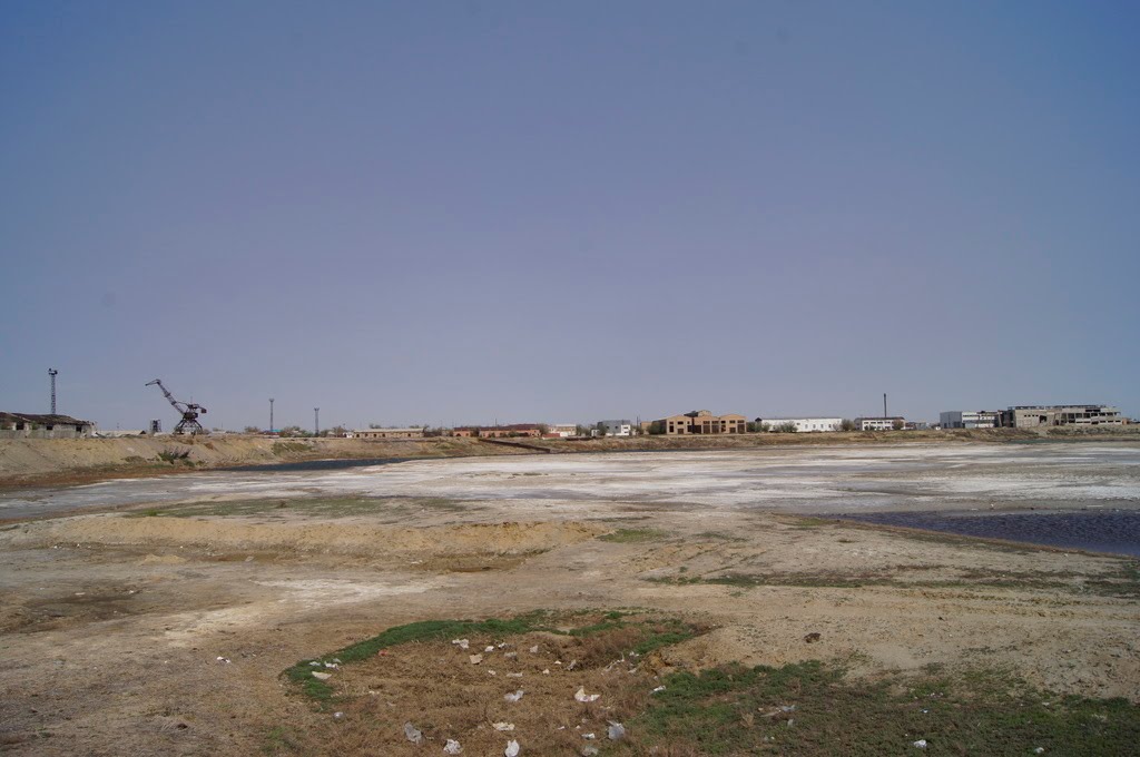 Дно Аральского моря в порту г Аральска