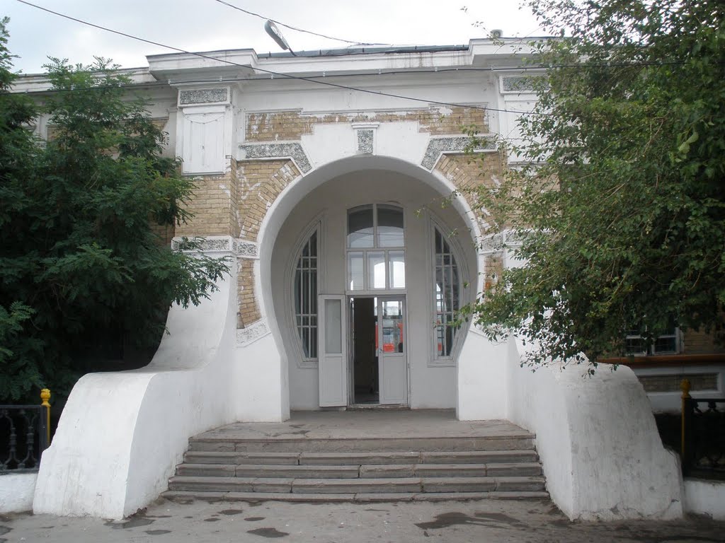 Shieli railway station. Back side.
