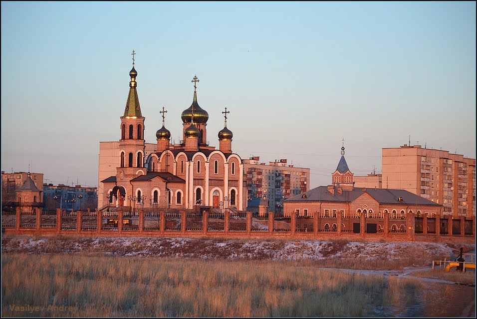 Собор Петра и Павла в закатном свете