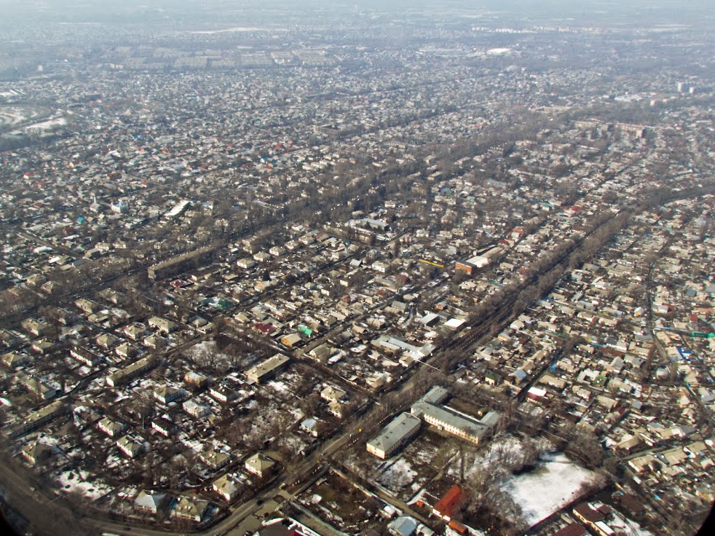Almaty, st. Seifulin, st. Akan Sery (formerly Leniskaya change), view from airplane / г. Алматы, ул. Сейфулина, ул. акан Серы (бывш. Лениская смена), вид с самолёта