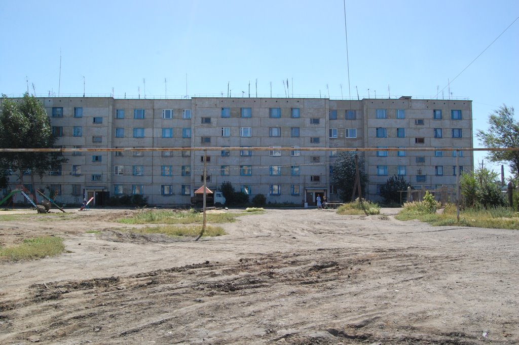 ул. Элеваторная_пятиэтажка_08.2007