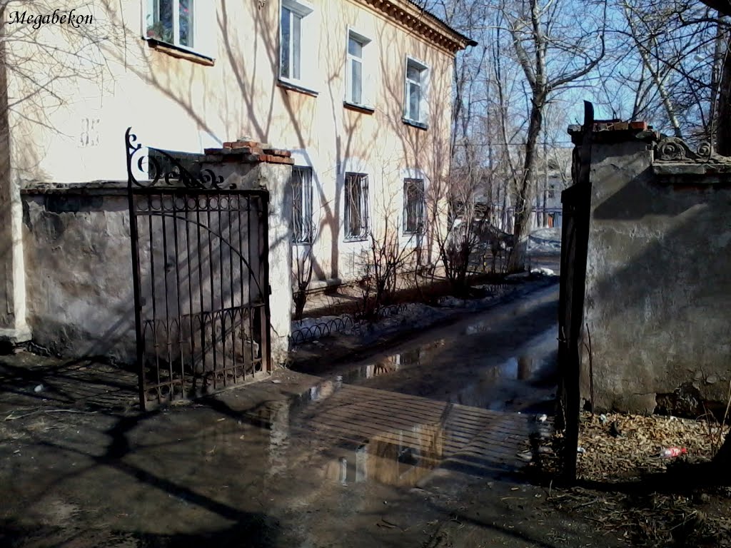 Старые ворота.