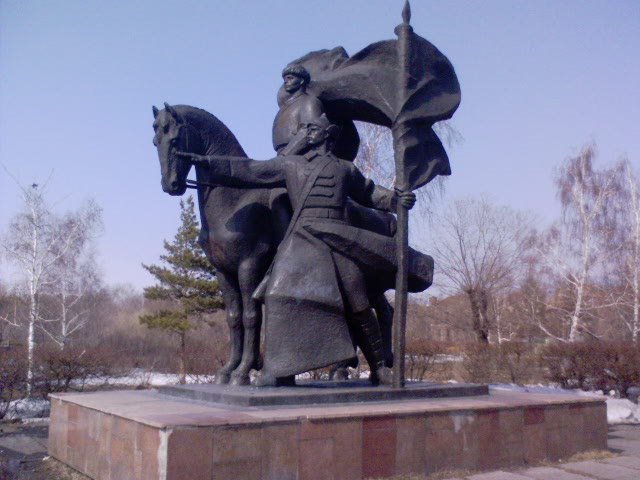 Памятник войну освободителю