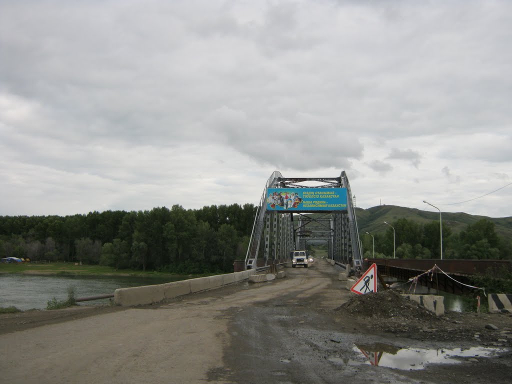 Ремонт моста через р.Уба возле Шемонаихи (июль 2010г.)
