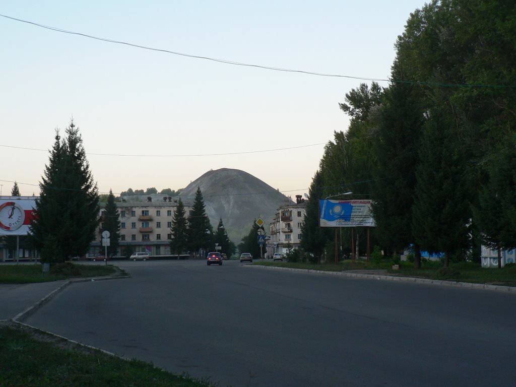 Evening in the Center of Zyryanovsk
