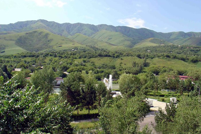 г. Текели "Медвежья лапа", памятник