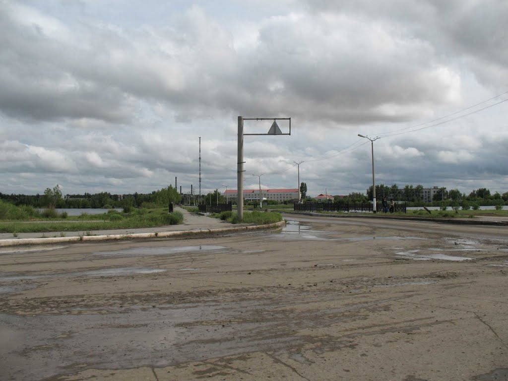 ул. Мира, в далеке видна больница