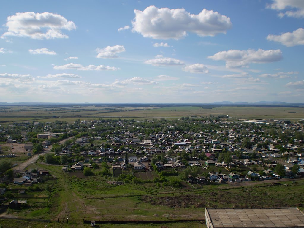Вид с заводской трубы на район Берлин (View of the Berlin district from the stack)