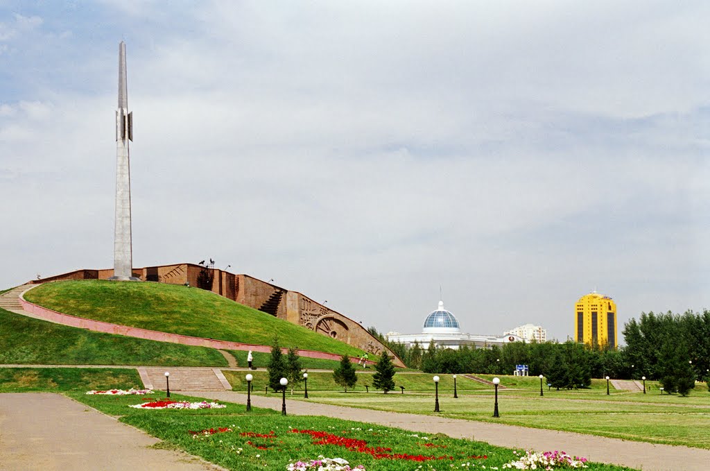 Памятник жертвам репрессий.Астана