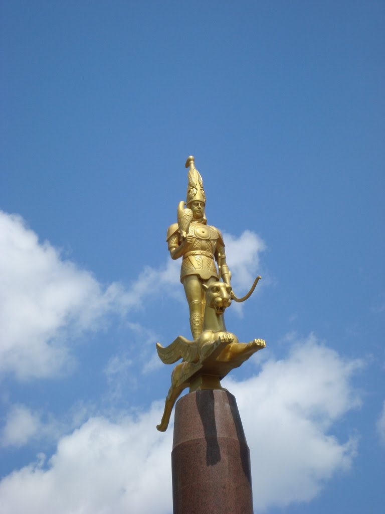 Золотой человек, г.Актобе