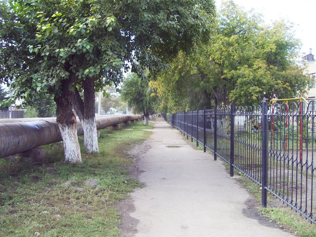 ул.Капцевича, вдоль МГ №5 Тандау