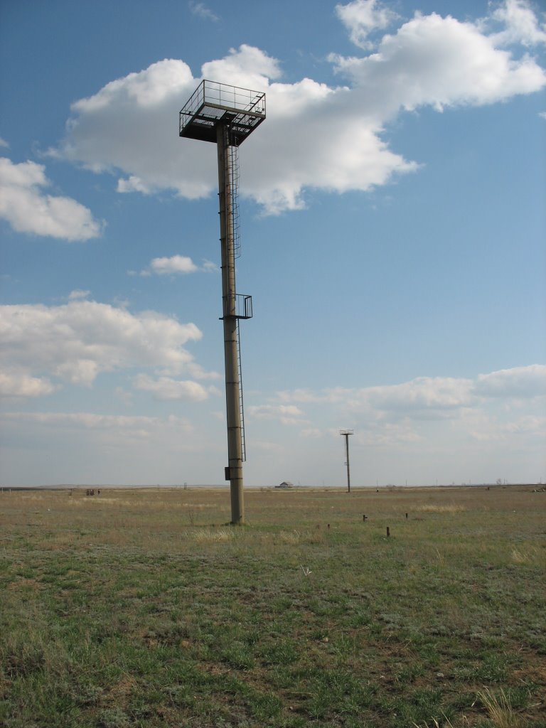 Бывший Стадион (г. Курчатов, апрель 2008)