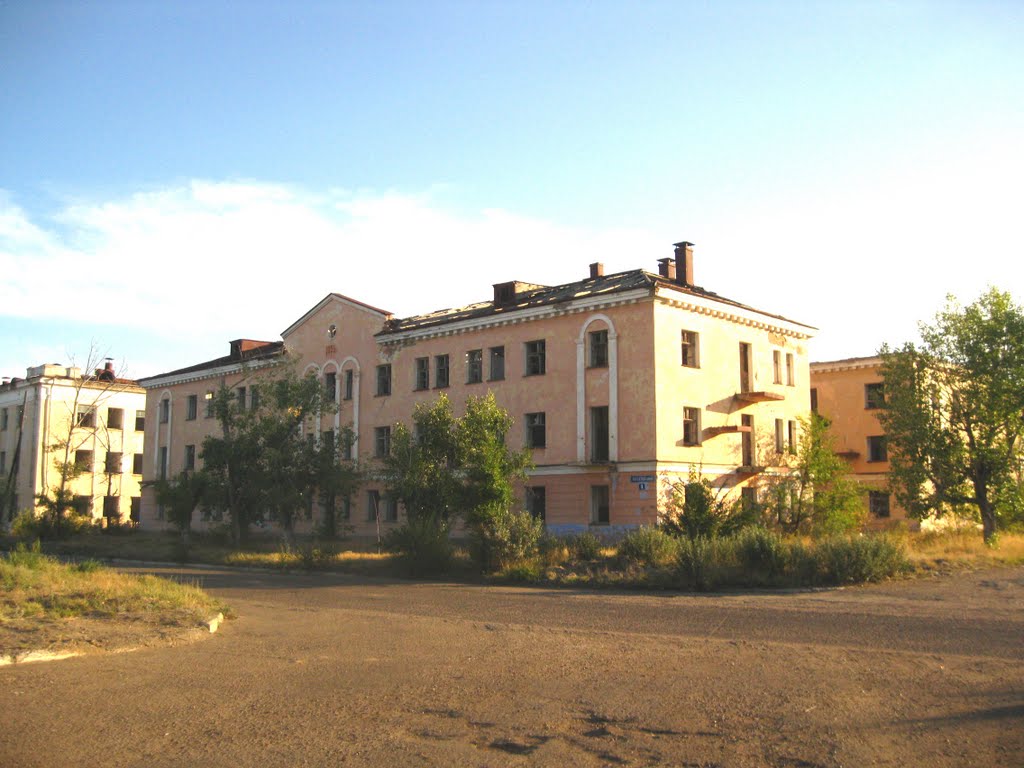 Former hotel