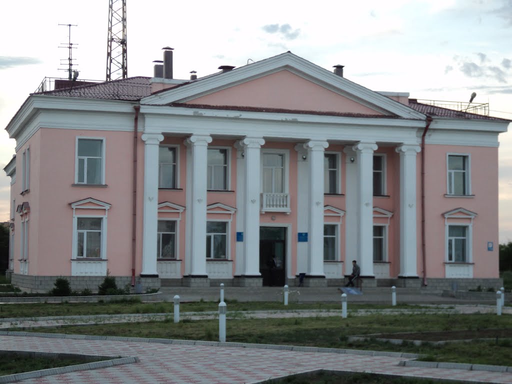 ДОМ КУЛЬТУРЫ