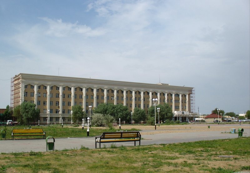Building in the old square