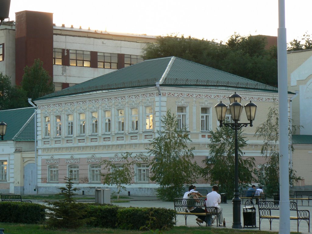 Uralsk. The old house in the street Theatrical.