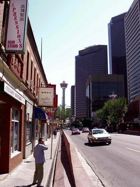 058 Calgary Tower, Chinatown
