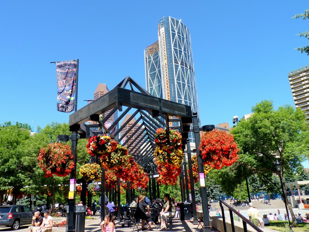 Big Oil - big money :-) background - construction of the tallest office tower in Western Canada.