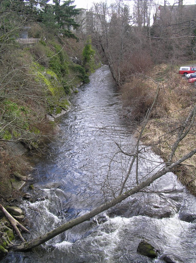 Millstone River upstream from pedestrian bridge