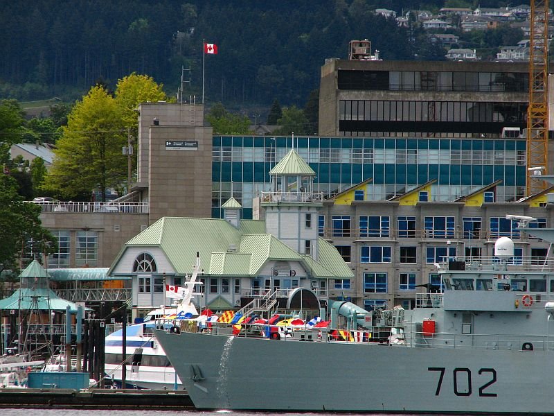 Canadian Naval vessel visits Nanaimo Harbour