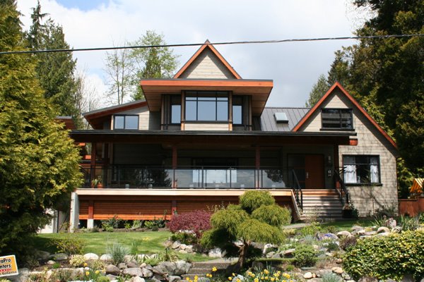 320 East Windsor Road