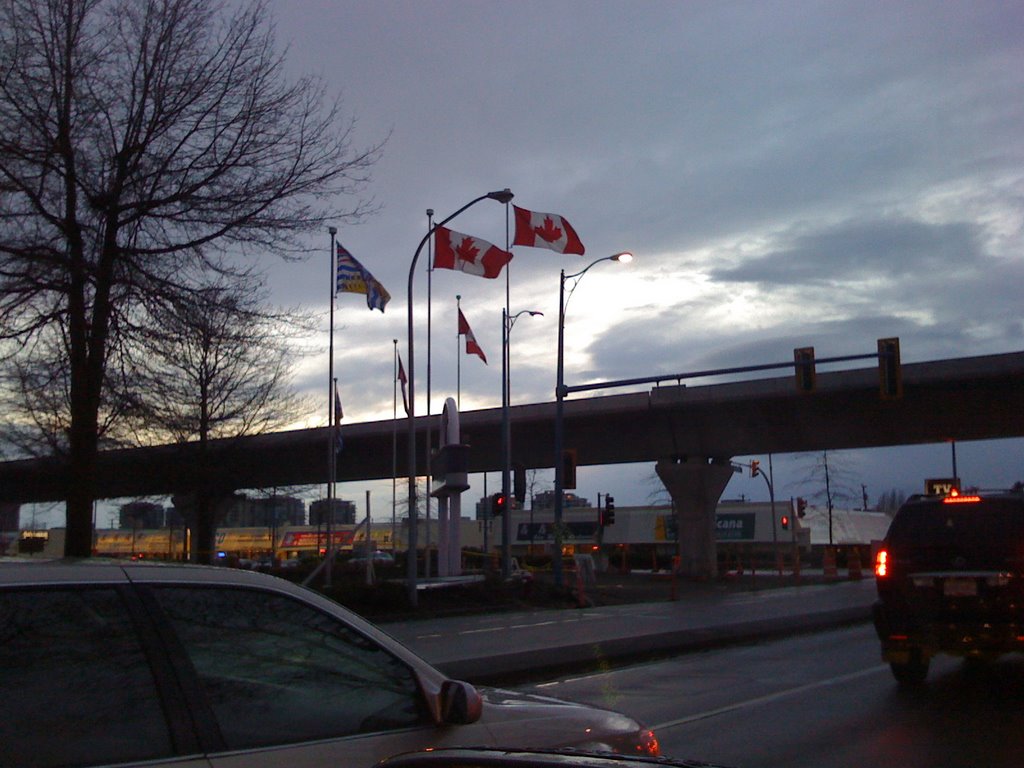 Intersection of No 3 Rd and Alderbridge Way