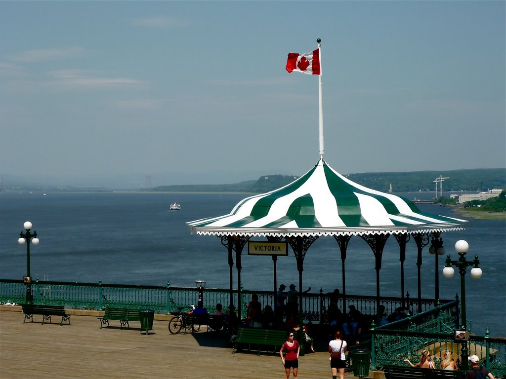 Fleuve St-Laurent et terrasse Dufferin