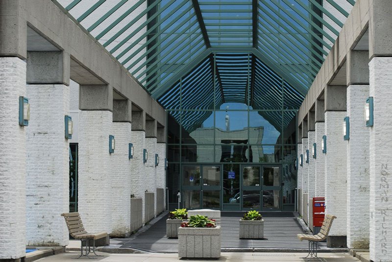Palais de justice r