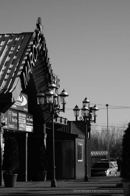 Entré du marché st-martin sous un soleil dhiver r