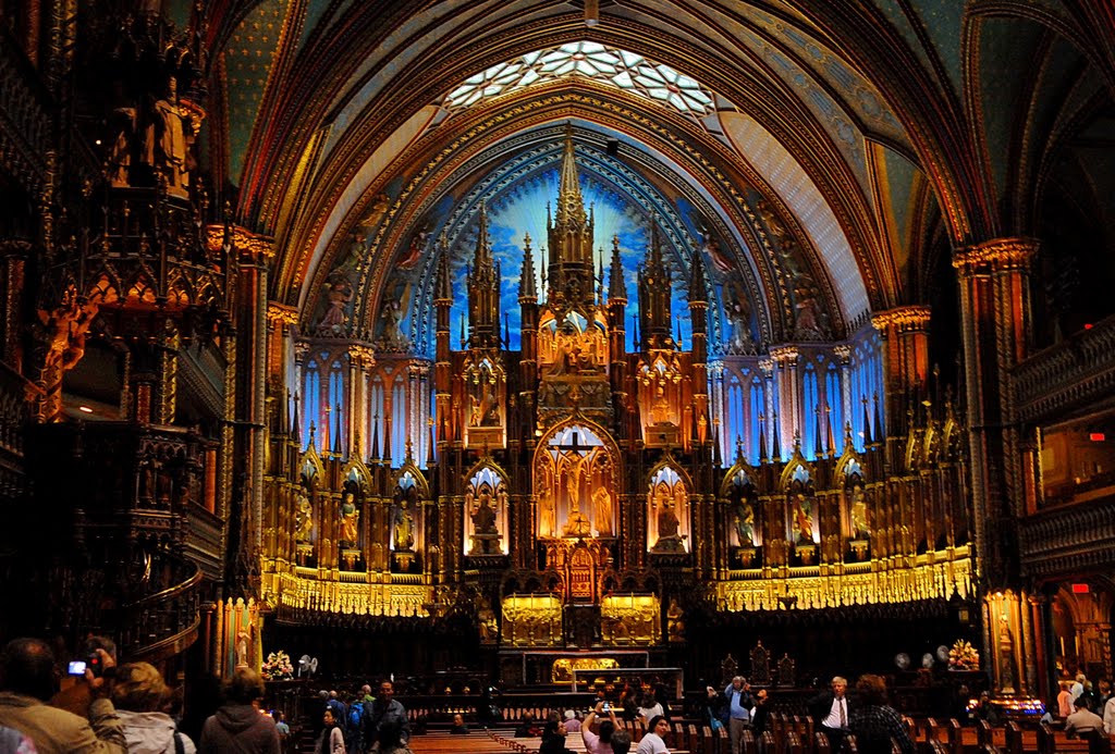 Голубой алтарь  Базилики  Нотр Дам....  Blue   altar  of   Basilica  Notre Dame ...