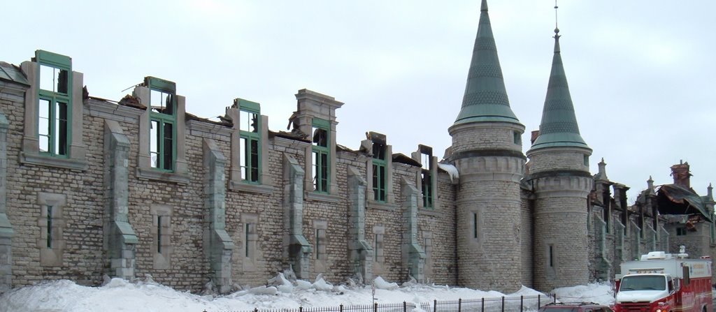 Manège militaire après lincendie