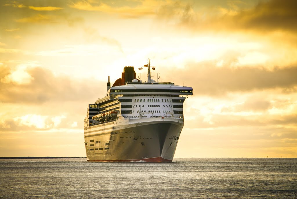 Queen Mary 2 Halifax NS